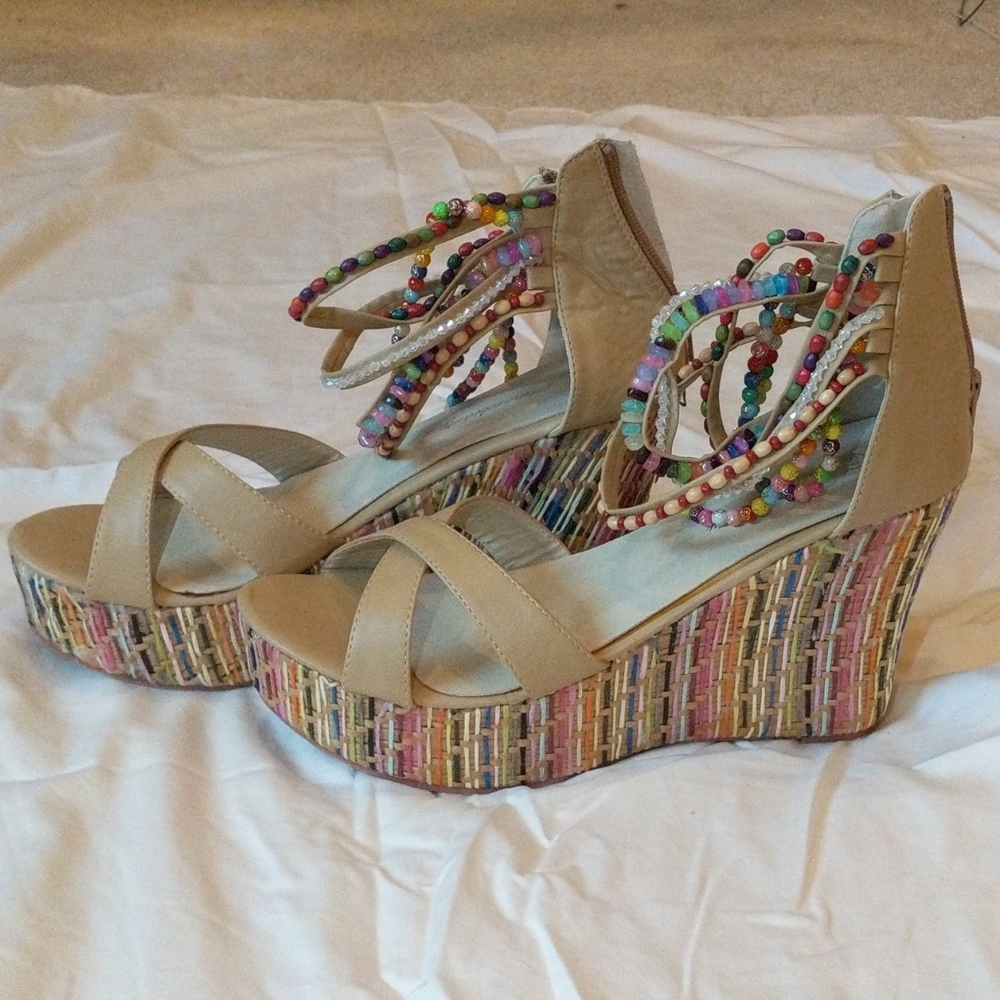 Tan multicolor platform wedges